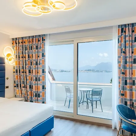 Aparthotel Carl&do