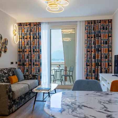 Carl&do באוונו