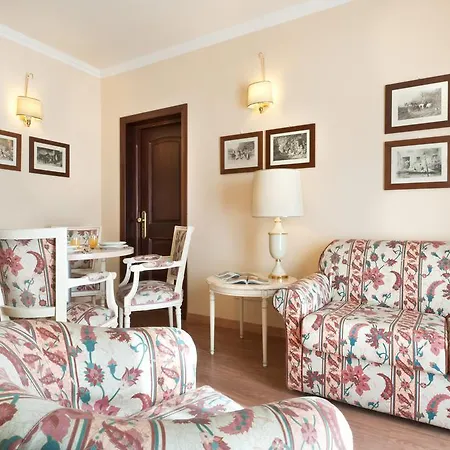 Aparthotel Carl&do